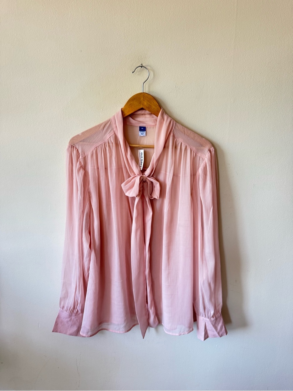 NWT Old Navy Pink Tie-Neck Long-Sleeve Blouse - Picture 6 of 9